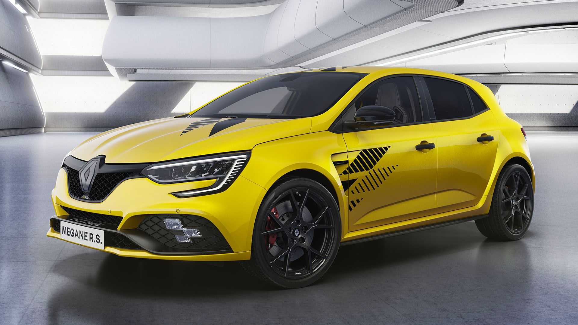 découvrez la renault r5 avec une autonomie exceptionnelle et une batterie innovante dès la version d'entrée de gamme, alliant performance et accessibilité.